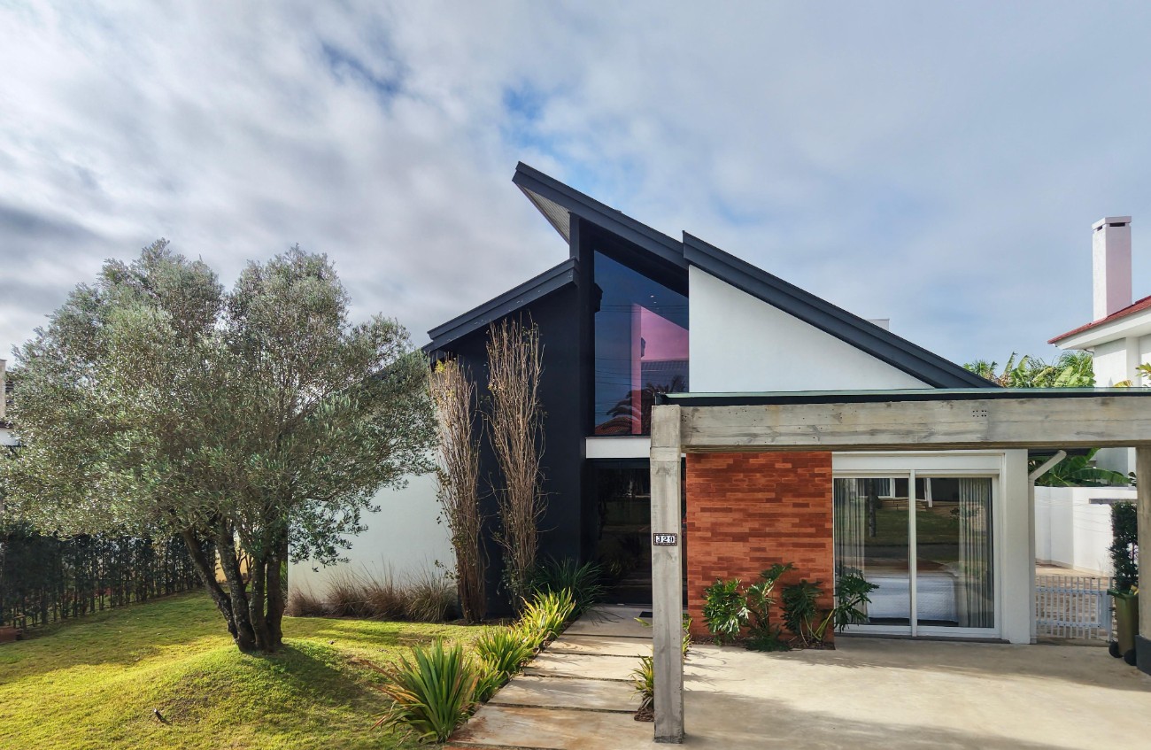 Casa em Condomínio 4 dormitórios para venda, LADO SERRA em Xangri-lá | Ref.: 255